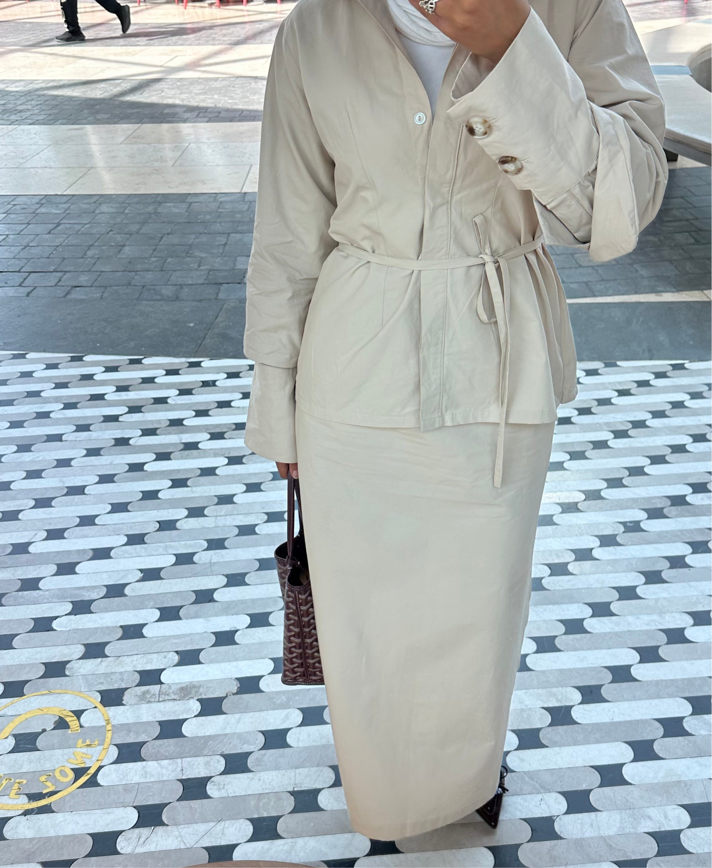 Sel( cream ) skirt