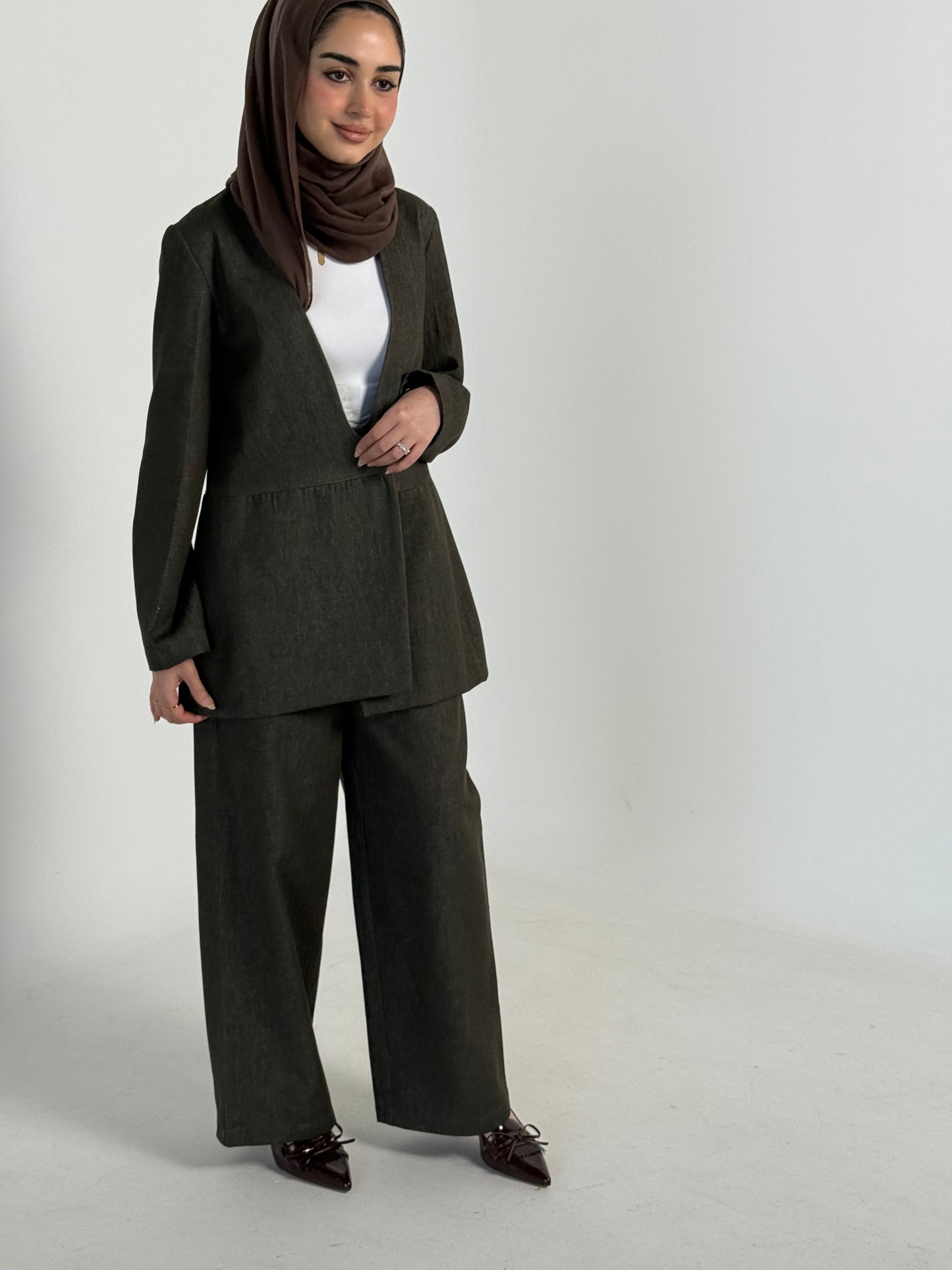 Yumna set