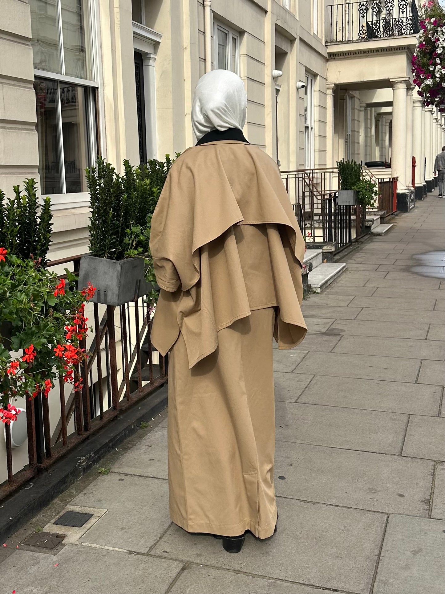 Cape trench set