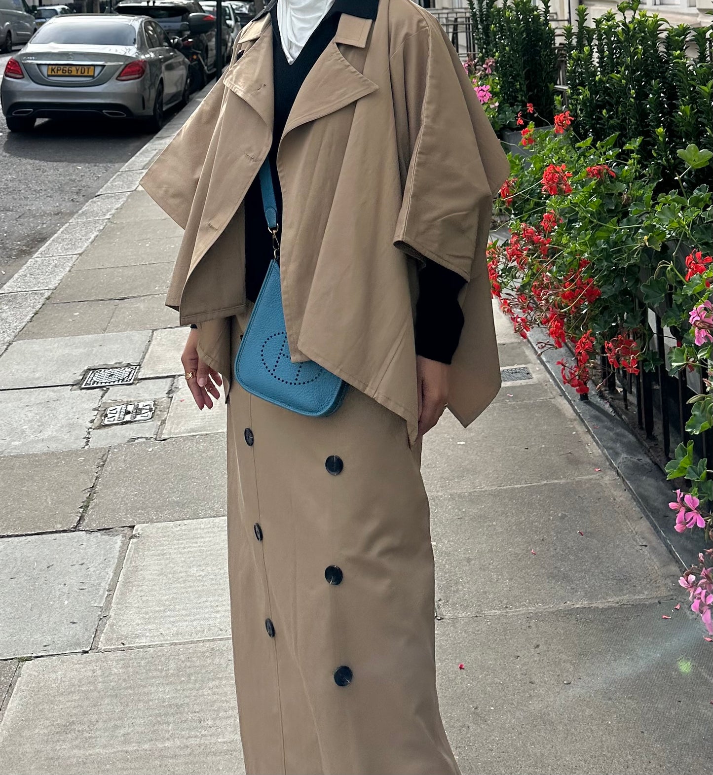 Cape trench set