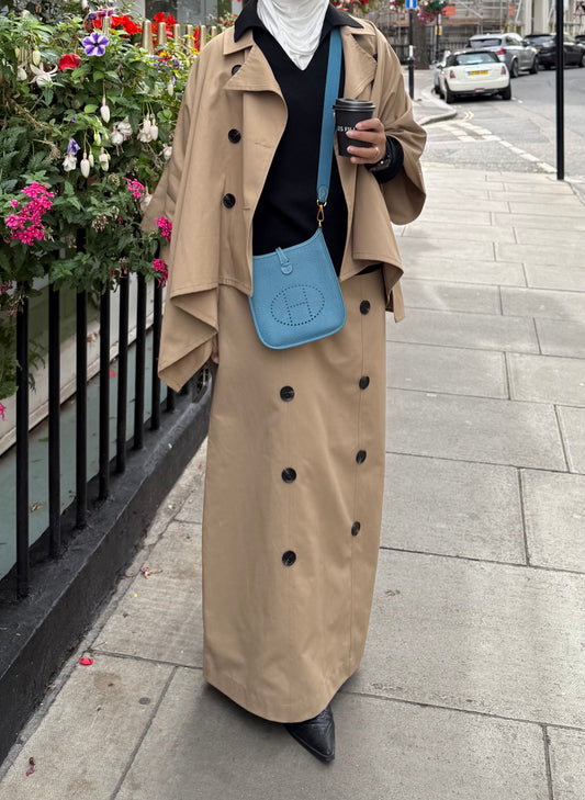 Cape trench set